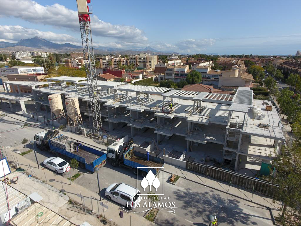 Fase de estructura en Residencial "Los Álamos" en San Juan de Alicante